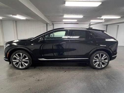 2026 Cadillac OPTIQ Premium Luxury