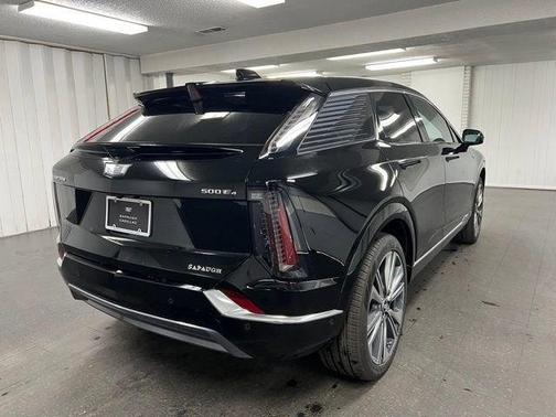 2026 Cadillac OPTIQ Premium Luxury