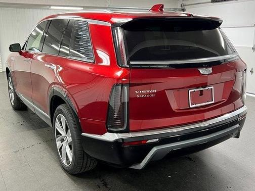 2026 Cadillac VISTIQ Luxury