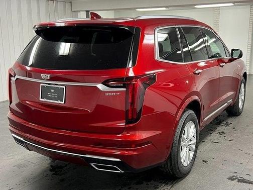 2025 Cadillac XT6 Luxury FWD
