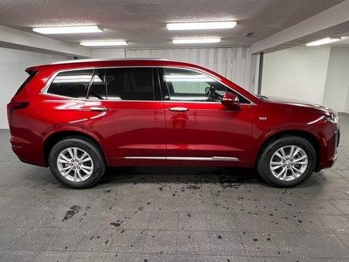2025 Cadillac XT6 Luxury FWD