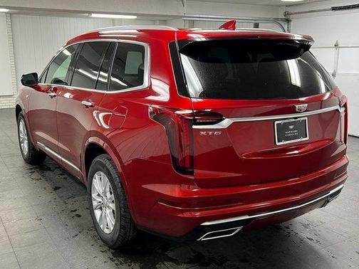 2025 Cadillac XT6 Luxury FWD
