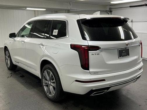2025 Cadillac XT6 Premium Luxury AWD