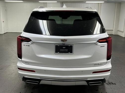 2025 Cadillac XT6 Premium Luxury AWD