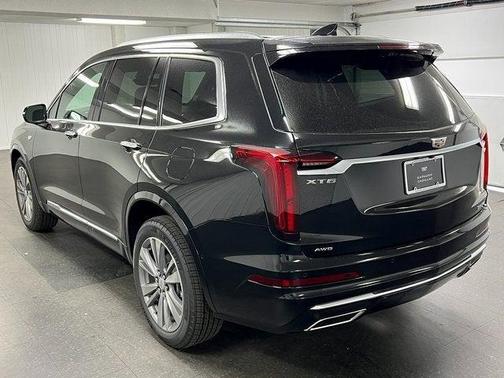 2025 Cadillac XT6 Premium Luxury AWD