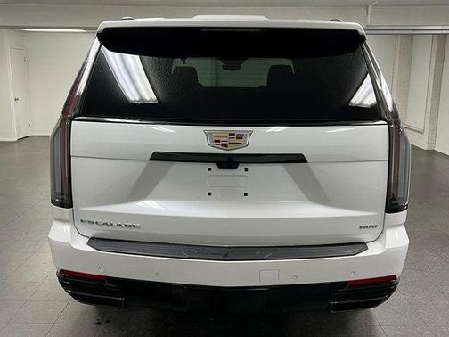 2025 Cadillac Escalade Sport