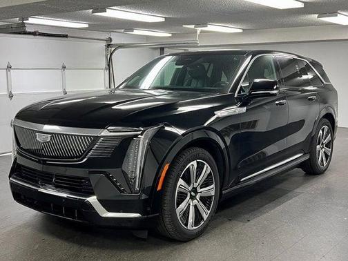 2025 Cadillac Escalade IQ Luxury 2