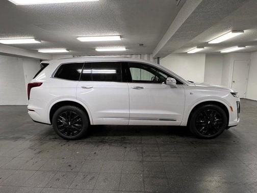 2025 Cadillac XT6 Premium Luxury AWD