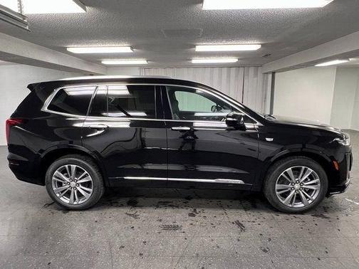 2025 Cadillac XT6 Premium Luxury AWD