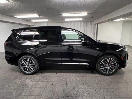 2025 Cadillac XT6 Sport AWD