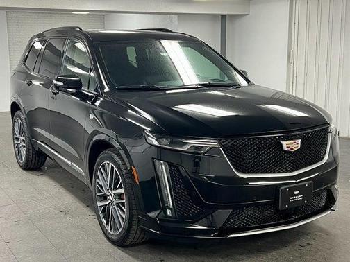 2025 Cadillac XT6 Sport AWD