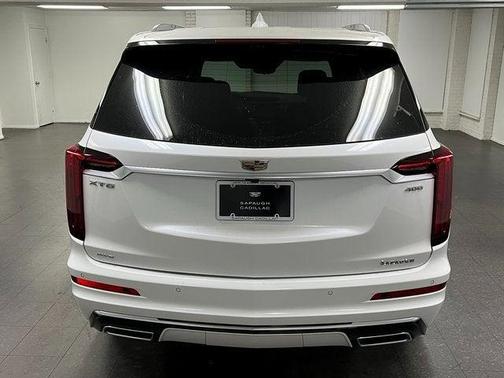 2025 Cadillac XT6 Premium Luxury AWD