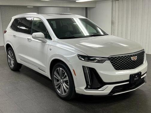 2025 Cadillac XT6 Premium Luxury AWD