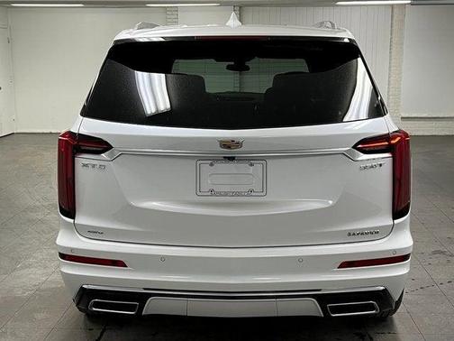 2025 Cadillac XT6 Luxury AWD