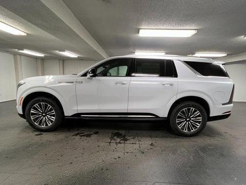 2026 Cadillac Escalade IQL Luxury