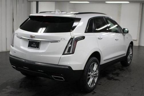 2025 Cadillac XT5 Sport
