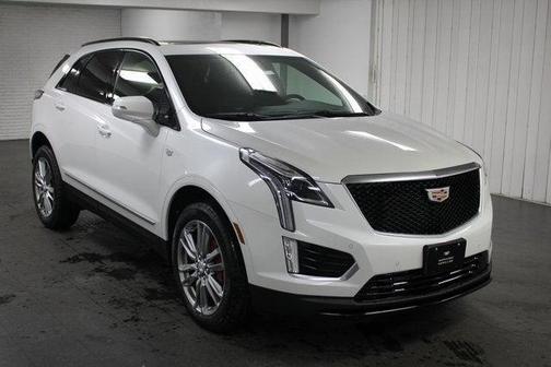 2025 Cadillac XT5 Sport