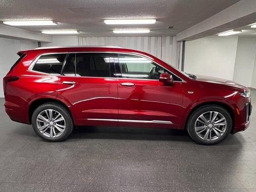2025 Cadillac XT6 Premium Luxury AWD