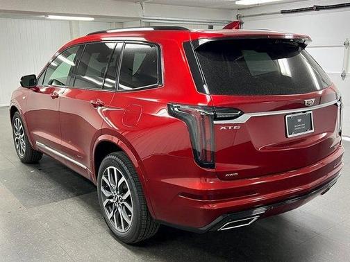 2025 Cadillac XT6 Sport AWD
