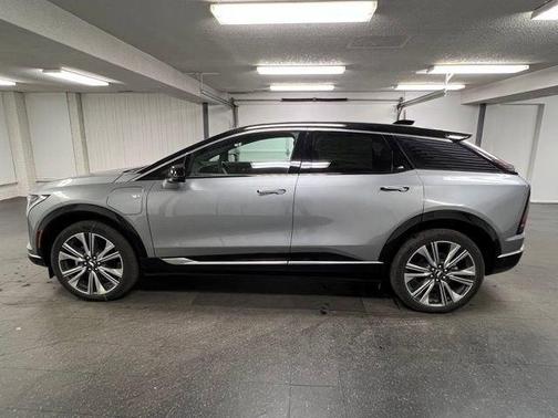 2026 Cadillac OPTIQ Premium Luxury