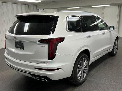 2025 Cadillac XT6 Premium Luxury AWD