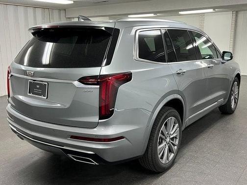 2025 Cadillac XT6 Premium Luxury AWD