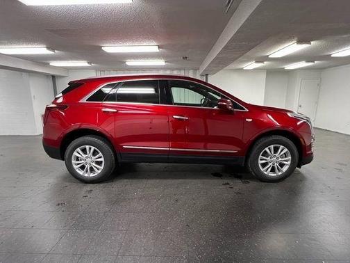 2025 Cadillac XT5 Luxury