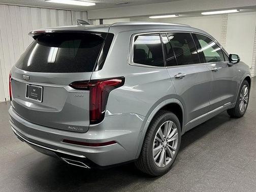 2025 Cadillac XT6 Premium Luxury AWD