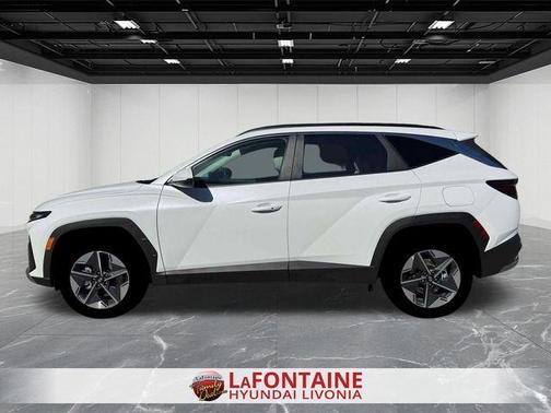 White Pearl 2026 Hyundai TUCSON Hybrid SEL