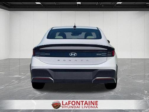 2026 Hyundai SONATA SE