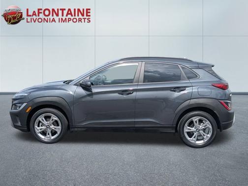 2022 Hyundai KONA SEL