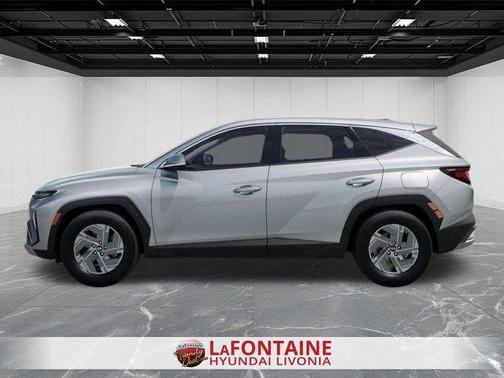 Shimmering Silver 2026 Hyundai TUCSON Hybrid Blue SE