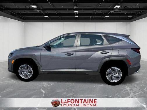Gray 2026 Hyundai TUCSON Hybrid Blue SE