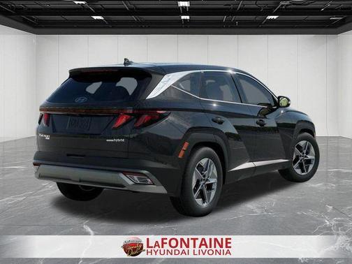 Ash 2026 Hyundai TUCSON Hybrid SEL