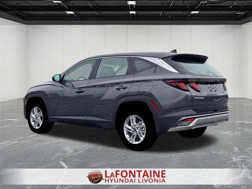 Gray 2026 Hyundai TUCSON SE