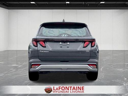 Gray 2026 Hyundai TUCSON SE