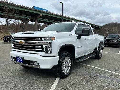 White 2022 Chevrolet Silverado 2500 High Country
