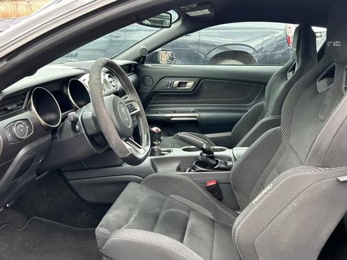 2018 Ford Shelby GT350 Base