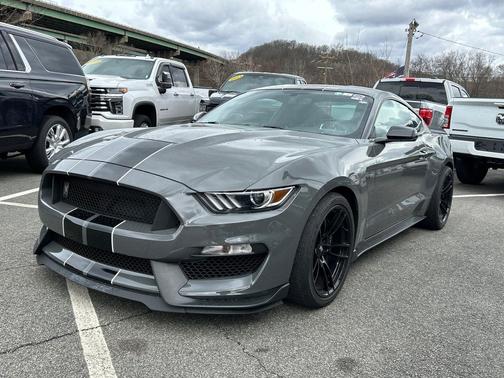 2018 Ford Shelby GT350 Base