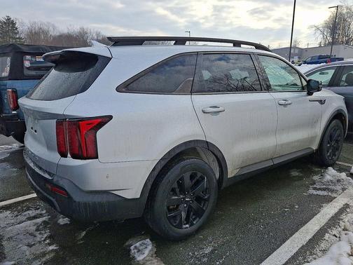 2022 Kia Sorento S