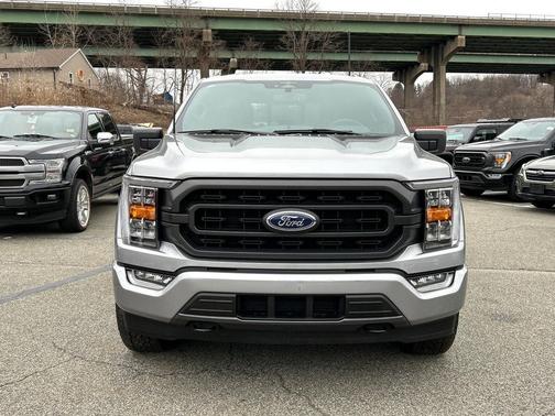 ICONIC SILVER METALLIC 2023 Ford F-150 XLT