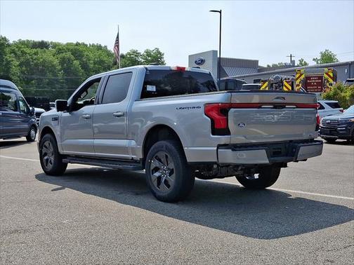 2025 Ford F-150 Lightning LARIAT