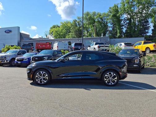 2021 Ford Mustang Mach-E Premium