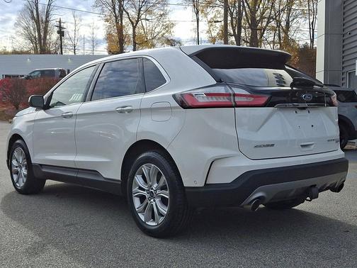 2020 Ford Edge Titanium