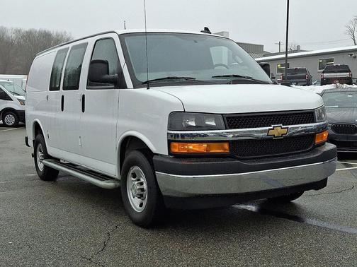 2024 Chevrolet Express 2500 RWD 2500 Regular Wheelbase WT
