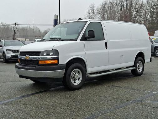 2024 Chevrolet Express 2500 RWD 2500 Regular Wheelbase WT