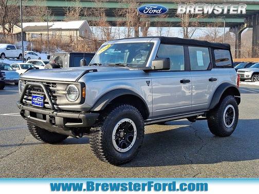 ICONIC SILVER METALLIC 2022 Ford Bronco BASE