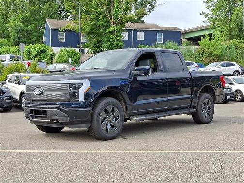 2025 Ford F-150 Lightning LARIAT