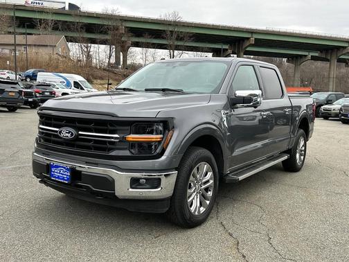 CARBONIZED GRAY METALLIC 2024 Ford F-150 XLT