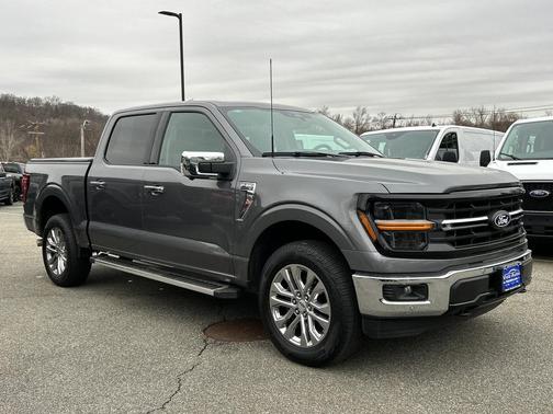 CARBONIZED GRAY METALLIC 2024 Ford F-150 XLT
